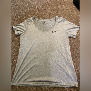 Large Nike woman’s fit grey tshirt dry fit
